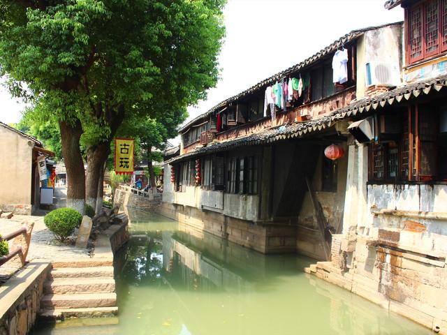 破碎的雕像